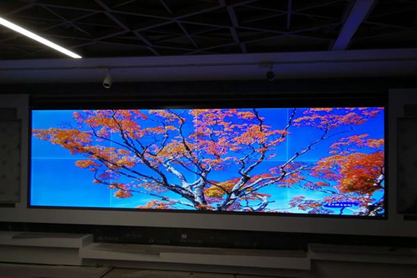 無縫拼接屏在城市售樓中心的應(yīng)用能起到哪些作用？