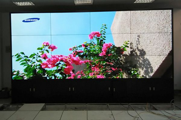 55寸液晶拼接屏價格是多少錢？