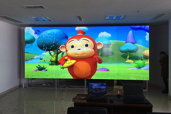 客戶在采購無縫拼接屏?xí)r需要注意哪些問題？