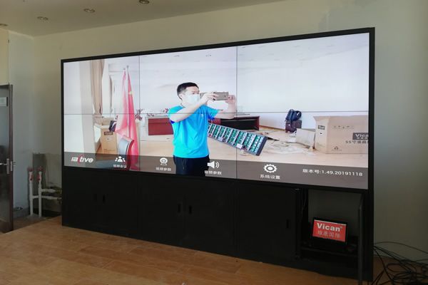 三星55寸液晶拼接屏有什么特點，目前市場上還有貨嗎