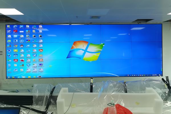 高清液晶拼接屏，為當(dāng)下主流顯示技術(shù)