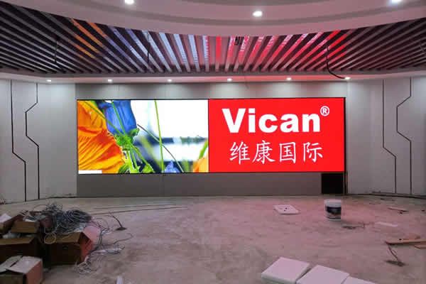 開會用什么顯示大屏，液晶拼接屏好還是全彩LED顯示屏好？