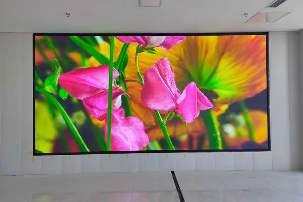 直播背景墻用什么顯示大屏，哪個(gè)品牌好