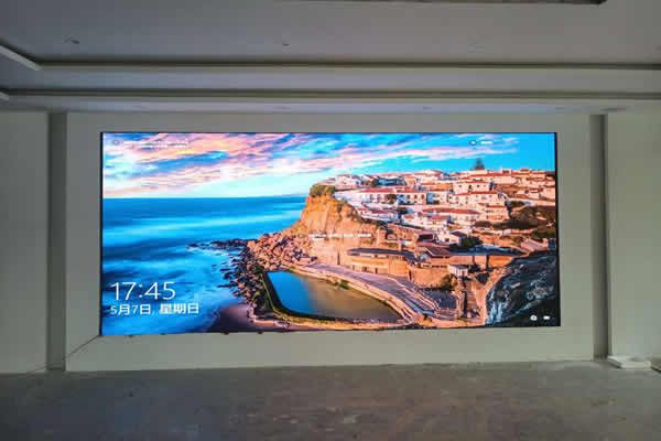 COB小間距LED顯示屏的質(zhì)量怎樣，使用壽命一般有幾年？