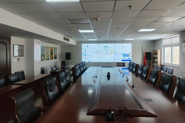 拼接屏和LED屏哪個(gè)好，這四點(diǎn)說明可以讓您做出選擇