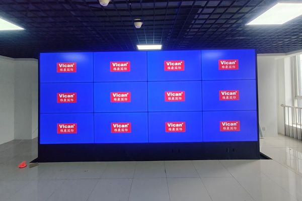 維康國際|液晶拼接屏創(chuàng)新展示，引領(lǐng)新時代商顯潮流