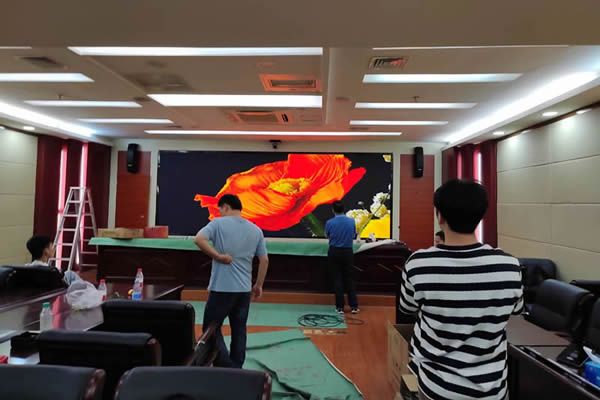 會(huì)議室大屏尺寸要多大合適？