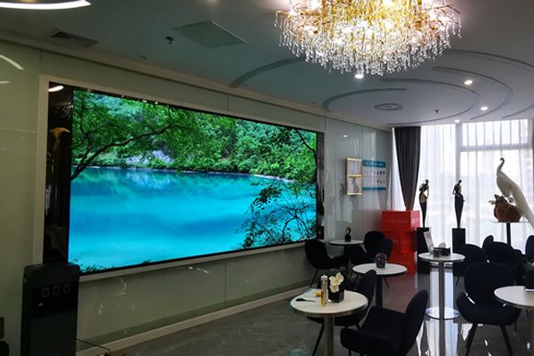 LED顯示屏可以當(dāng)家庭電視使用嗎，用哪種規(guī)格型號(hào)的好？