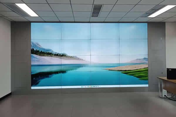 一塊55寸液晶拼接屏大概多少錢？